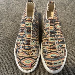 Corkys! New never worn